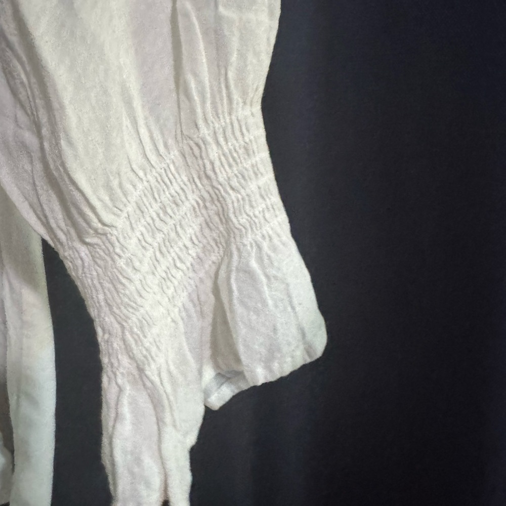 Embroidered White Blouse - Picture 4 of 6
